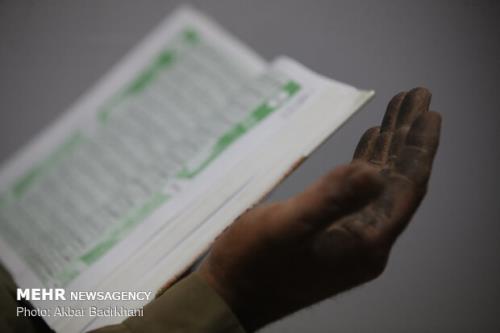 از تظاهر به روزه خواری در ملاعام خودداری شود