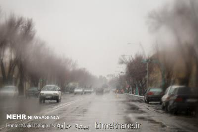 وقوع رگبار و رعد و برق در جاده های ۱۲ استان