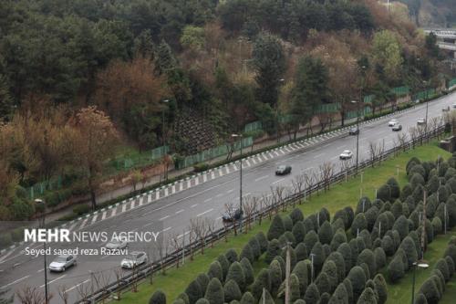 وضعیت تردد در معابر مختلف شهر تهران عادی و ترافیک روان است