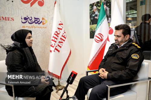 رئیس پلیس راهور تهران از غرفه خبرگزای مهر بازدید کرد