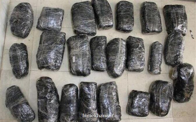 کشف ۱۰ کیلوگرم تریاک از خودوری ۲ قاچاقچی
